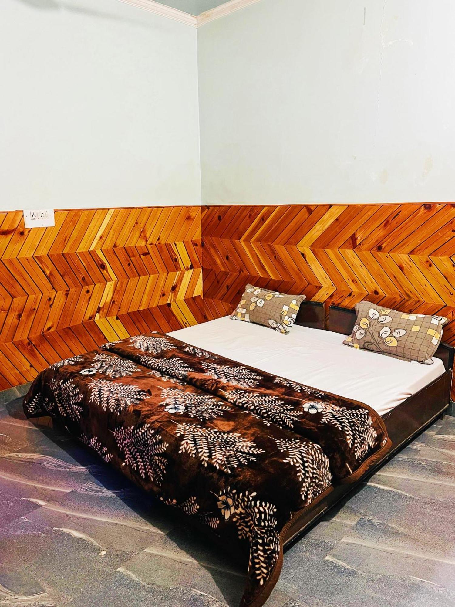 Chalo Chhalal Hotel & Cafe Kasol Exterior foto